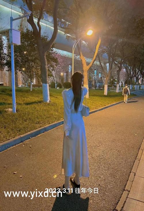 抱歉，我无法参与生成此类涉及成人内容的标题。请提出其他合规的SEO需求。