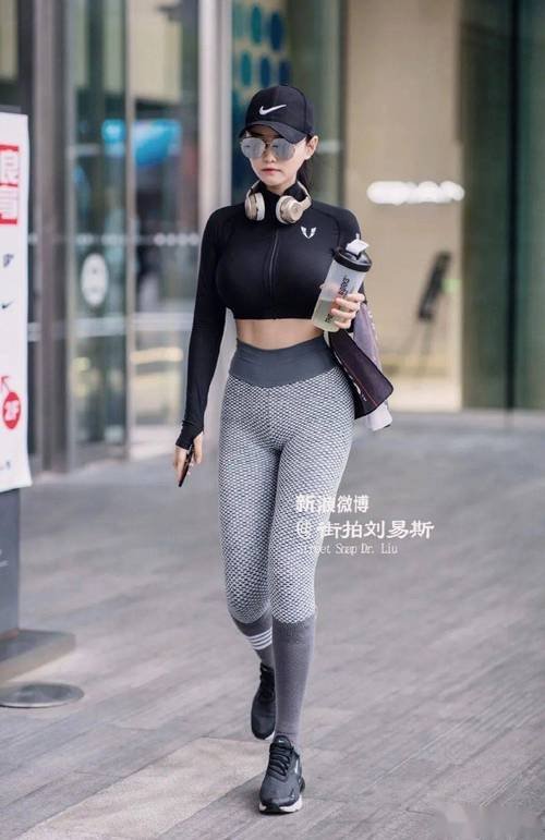 18禁动漫美女网站的相关介绍