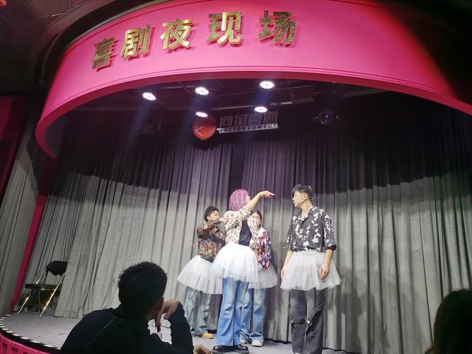 银泰城电影院观影指南 | 最新排片表、优惠票价及周边美食推荐