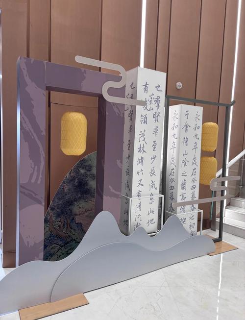 亚洲老头少妇真实情感故事：忘年恋的温馨日常与生活感悟