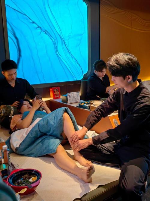 伦理片人妻体验按摩的相关介绍